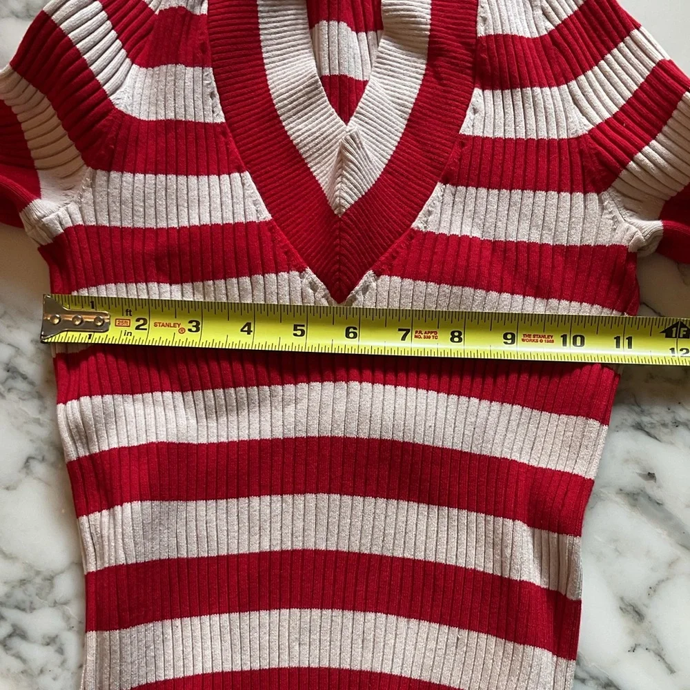 EUC Madewell NT749 Red and Cream v-neck ribbed stripe Sweater S Seam Separated